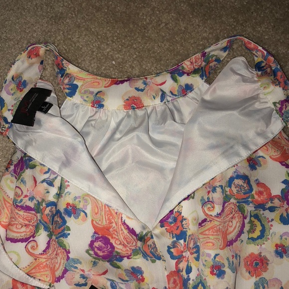 NWT Floral Print Blouse - Picture 5 of 6